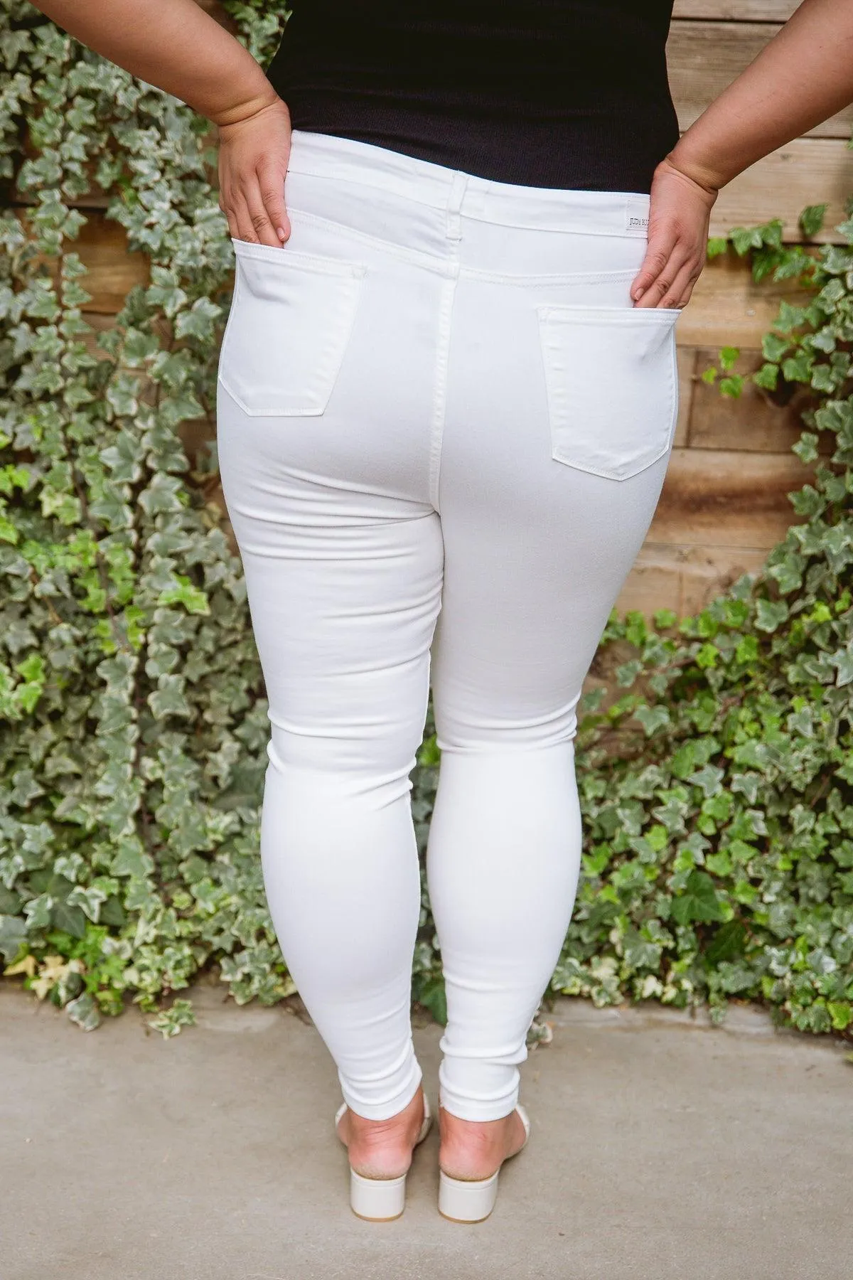 Hazel Blues® | Talia High Waisted White Skinny Jeans