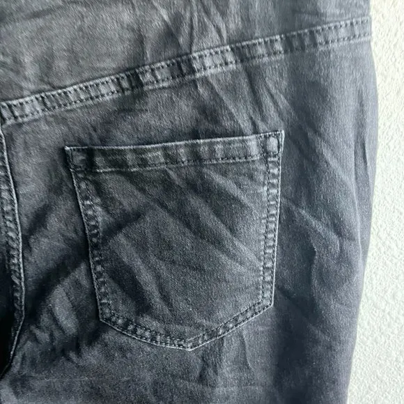 Lane Bryant Women's Signature Fit Black Skinny Jeans Size 14 Style 014100