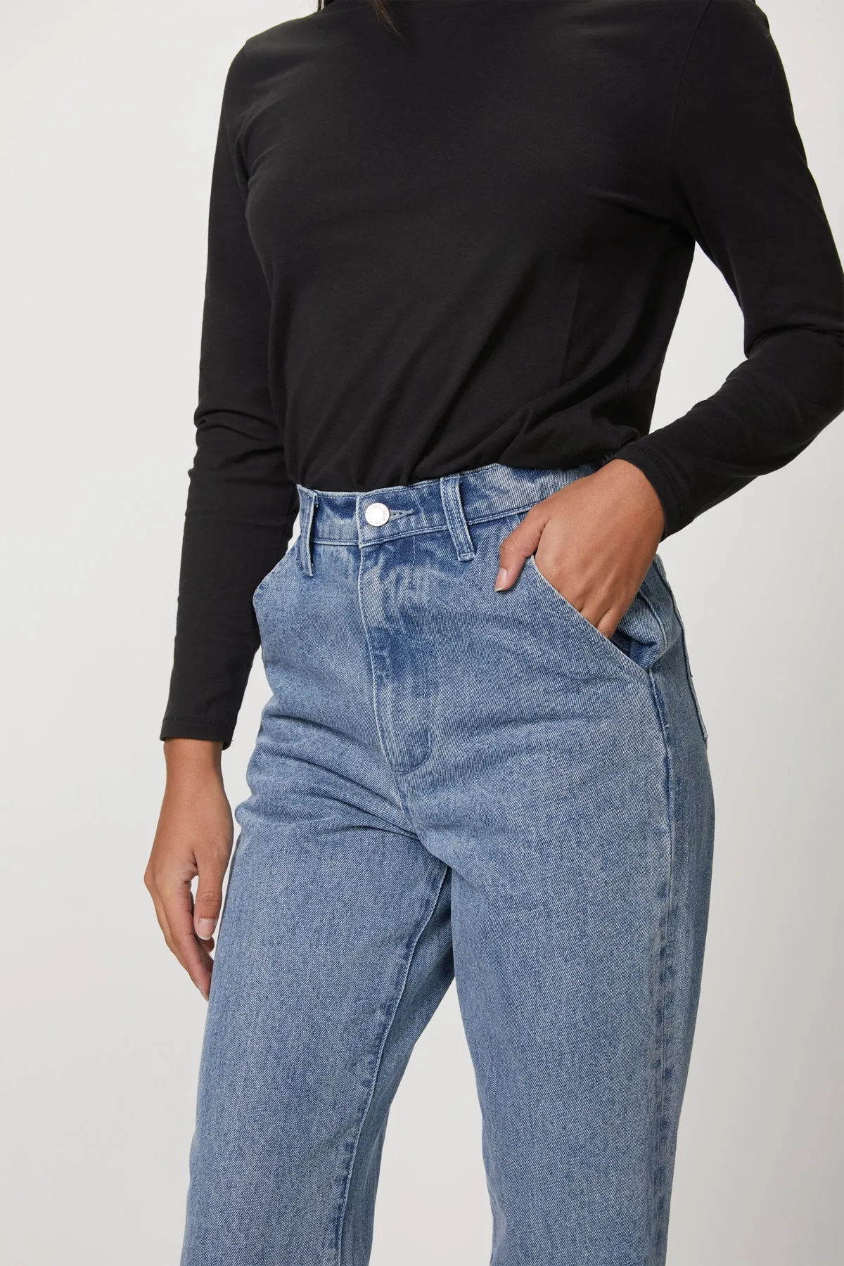 MOM JEAN