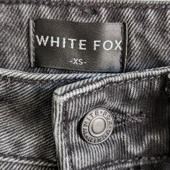 White Fox Jeans, Size XS, Black, Distressed