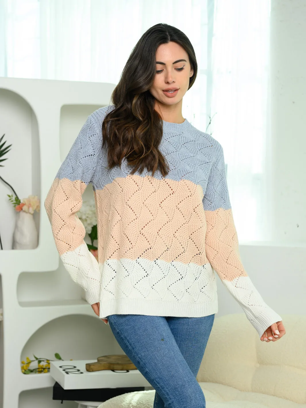 WOMEN'S LONG SLEEVE CABLE KNIT COLORBLOCK SWEATER